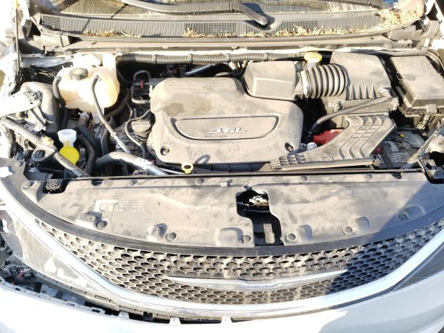 Photo 7 from auction – 2017 CHRYSLER PACIFICA T with VIN 2C4RC1DG6HR623233
