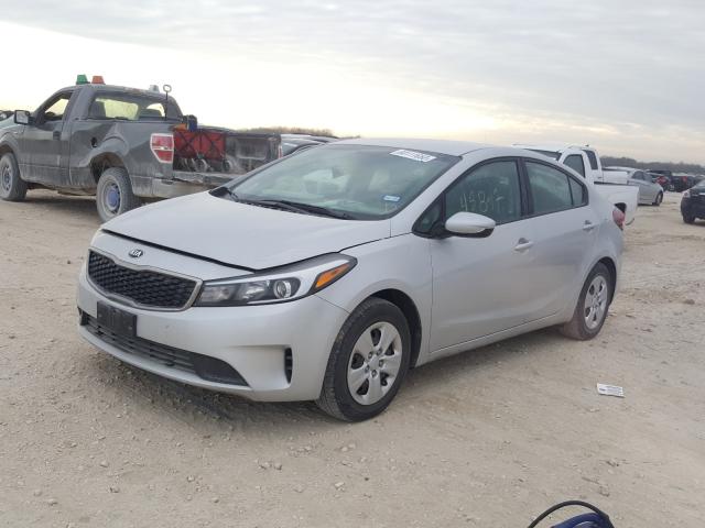 Photo 2 from auction – 2017 KIA FORTE LX with VIN 3KPFK4A71HE047905