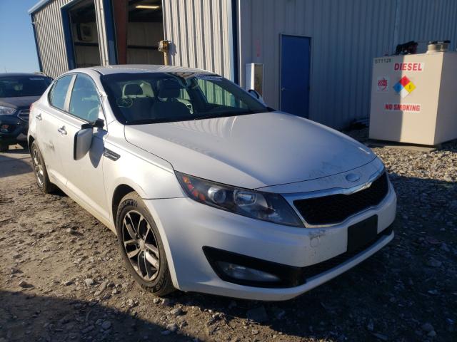 KIA OPTIMA LX 2013 con VIN KNAGM4A73D5388479 - Foto de la subasta