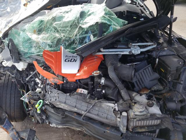 Photo 7 from auction – 2016 HYUNDAI VELOSTER T with VIN KMHTC6AE4GU258201