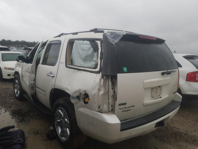 Photo 3 from auction – 2011 GMC YUKON SLT with VIN 1GKS1CE02BR218976