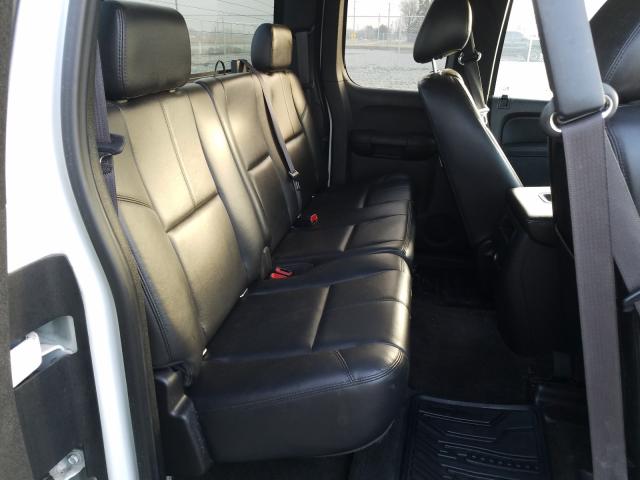 Photo 6 from auction – 2011 GMC SIERRA K15 with VIN 1GTR2WE30BZ256113