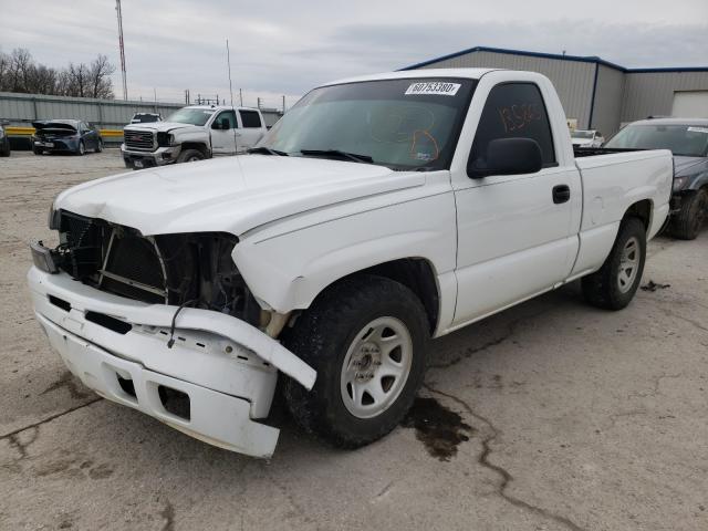 Photo 2 from auction – 2005 CHEVROLET SILVERADO with VIN 1GCEC14X65Z350567