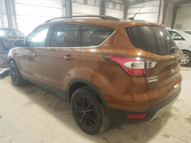 Photo 3 from auction – 2017 FORD ESCAPE SE with VIN 1FMCU9GD6HUB43162
