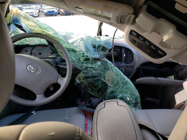 Photo 9 from auction – 2003 TOYOTA SEQUOIA SR with VIN 5TDZT34A43S169569
