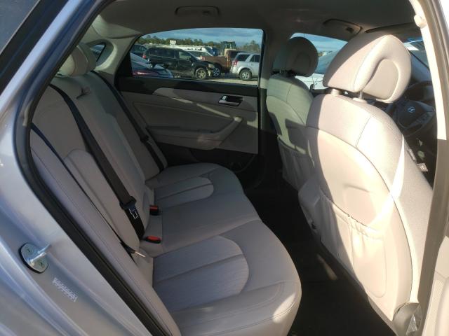 Photo 6 from auction – 2017 HYUNDAI SONATA HYB with VIN KMHE24L35HA075176