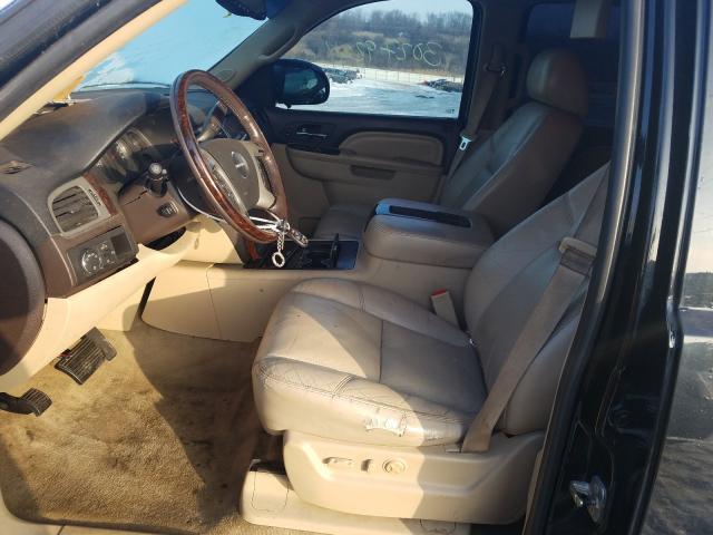 Photo 5 from auction – 2011 GMC YUKON DENA with VIN 1GKS1EEF4BR244155