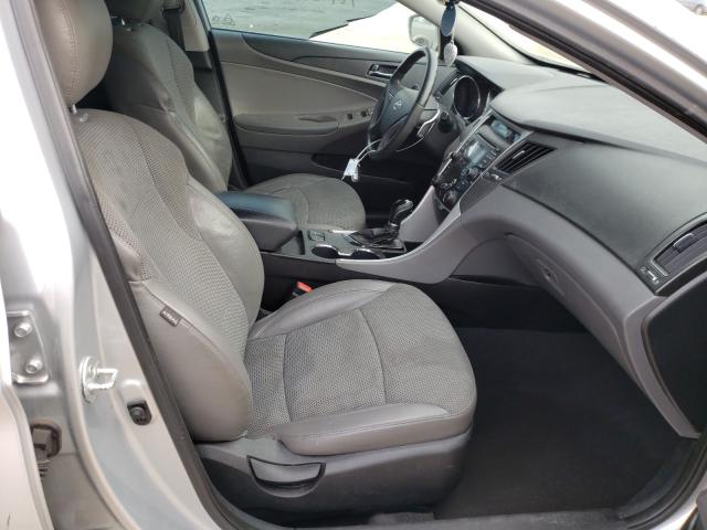 Photo 5 from auction – 2013 HYUNDAI SONATA SE with VIN 5NPEC4AC1DH765837