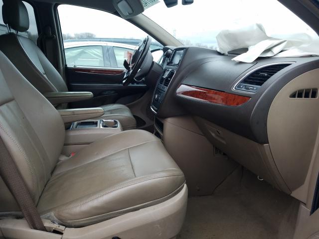 Photo 5 from auction – 2013 CHRYSLER TOWN & COU with VIN 2C4RC1CG8DR736564