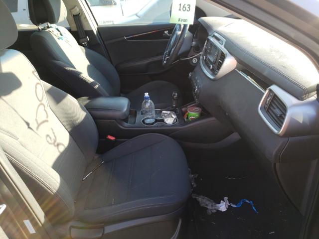 Photo 5 from auction – 2016 KIA SORENTO LX with VIN 5XYPG4A50GG107923