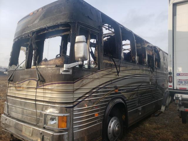 Photo 2 from auction – 2000 COUN COACH with VIN 2PCM33492X1026939