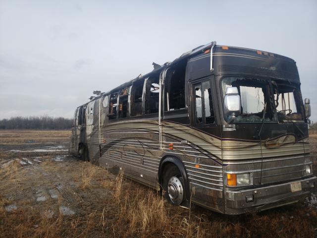 COUN COACH 2000 with VIN 2PCM33492X1026939 - Photo from auction