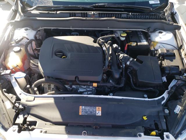Photo 7 from auction – 2014 FORD FUSION SE with VIN 3FA6P0HDXER101881