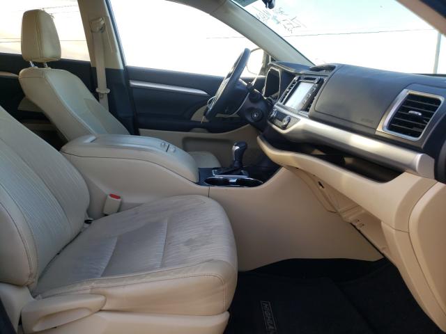 Photo 5 from auction – 2016 TOYOTA HIGHLANDER with VIN 5TDBKRFH7GS346705