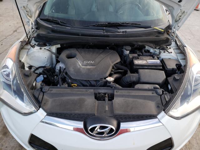 Photo 7 from auction – 2013 HYUNDAI VELOSTER with VIN KMHTC6AD2DU096376