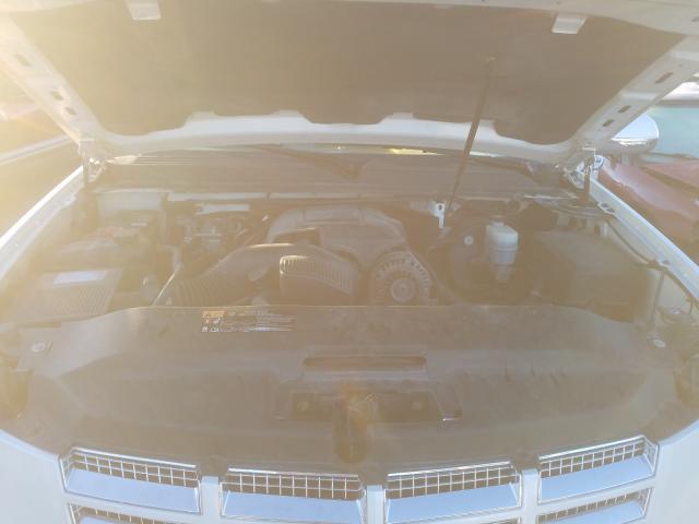 Photo 7 from auction – 2009 CADILLAC ESCALADE L with VIN 1GYFK23219R217489