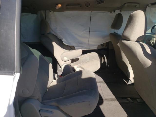 Photo 6 from auction – 2015 TOYOTA SIENNA with VIN 5TDZK3DC3FS597755