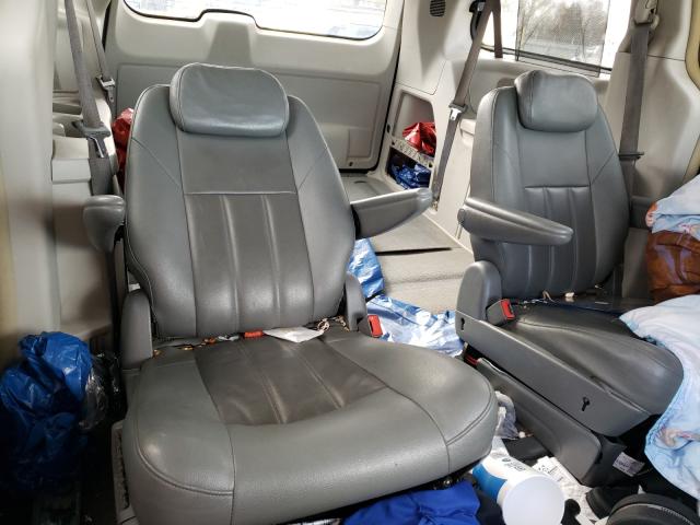 Photo 6 from auction – 2008 CHRYSLER TOWN & COU with VIN 2A8HR54P98R731937