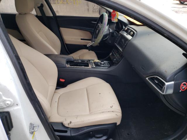 Photo 5 from auction – 2018 JAGUAR XE with VIN SAJAR4FX0JCP31325