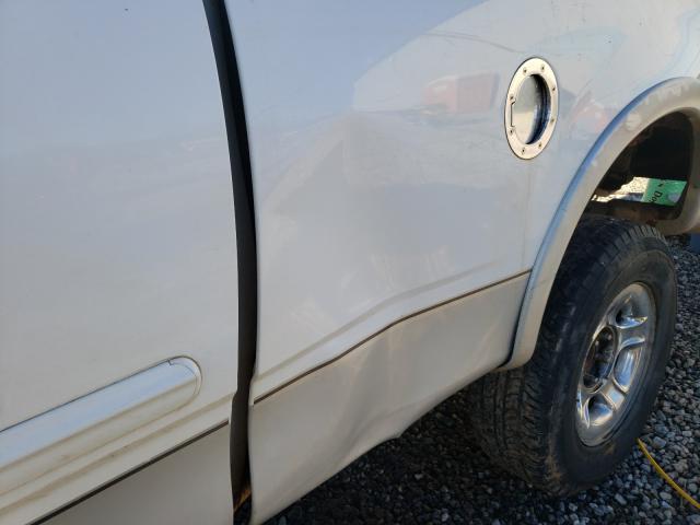 Photo 9 from auction – 2001 FORD F150 with VIN 1FTRX18WX1NC00888
