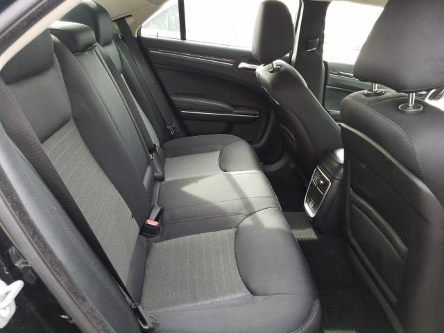 Photo 6 from auction – 2019 CHRYSLER 300 TOURIN with VIN 2C3CCAAG3KH755863