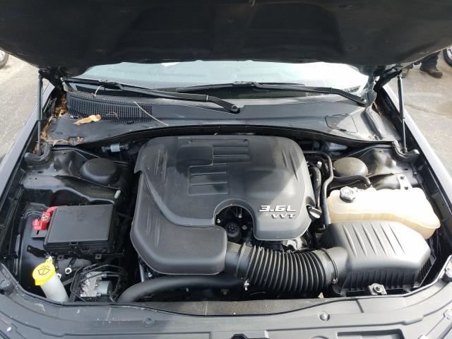 Photo 7 from auction – 2019 CHRYSLER 300 TOURIN with VIN 2C3CCAAG3KH755863