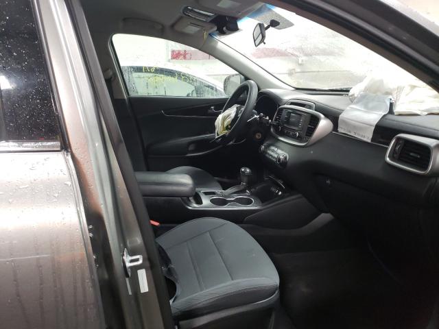 Photo 5 from auction – 2017 KIA SORENTO LX with VIN 5XYPG4A36HG196199