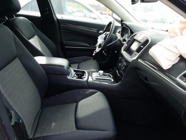 Photo 5 from auction – 2019 CHRYSLER 300 TOURIN with VIN 2C3CCAAG3KH755863