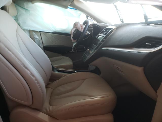 Photo 5 from auction – 2019 LINCOLN MKC SELECT with VIN 5LMCJ2C94KUL52972