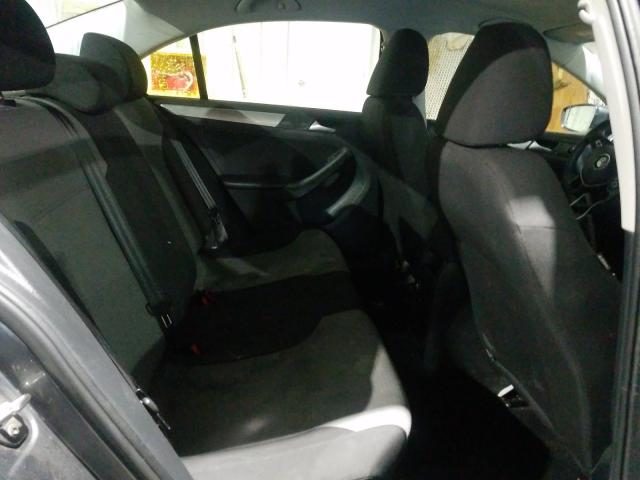 Photo 6 from auction – 2017 VOLKSWAGEN JETTA S with VIN 3VW2B7AJ5HM408499