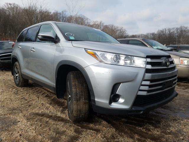 TOYOTA HIGHLANDER 2019 with VIN 5TDBZRFH4KS933366 - Photo from auction