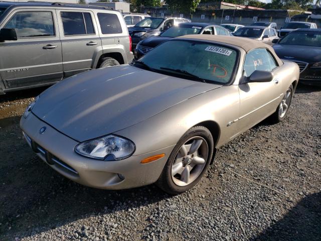 Photo 2 from auction – 1999 JAGUAR XK8 with VIN SAJGX2045XC037242