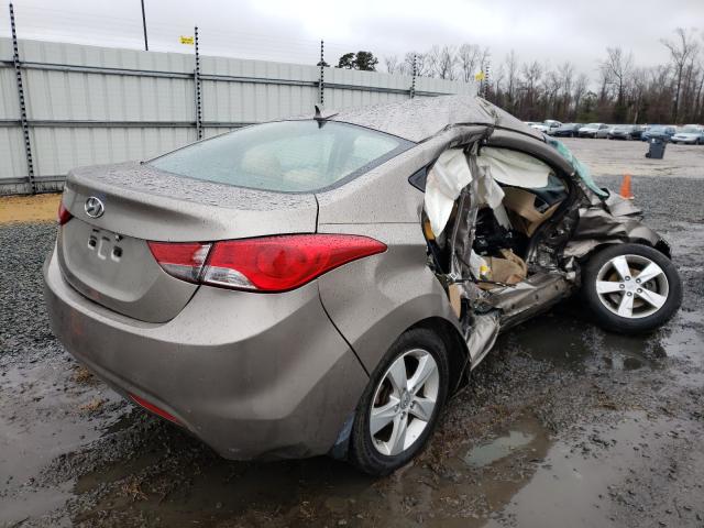 Photo 4 from auction – 2013 HYUNDAI ELANTRA with VIN 5NPDH4AE0DH347185