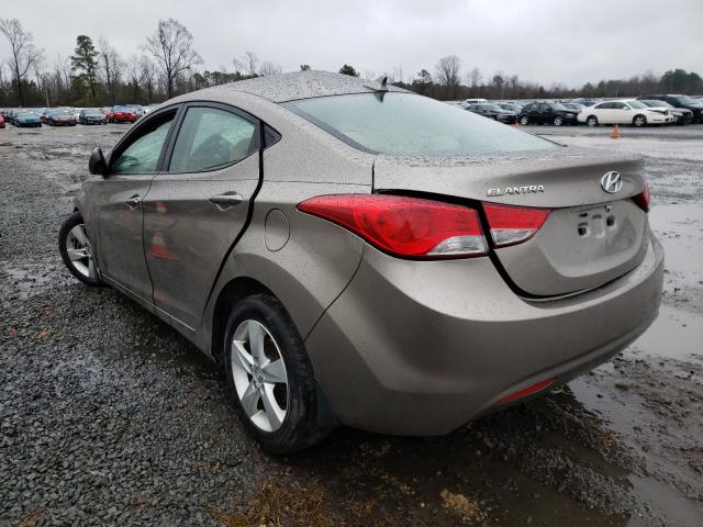 Photo 3 from auction – 2013 HYUNDAI ELANTRA with VIN 5NPDH4AE0DH347185