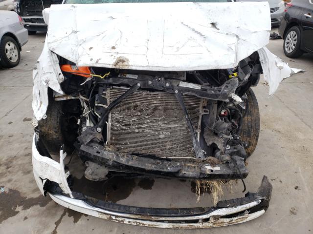 Photo 9 from auction – 2015 CHRYSLER TOWN & COU with VIN 2C4RC1BG7FR755577