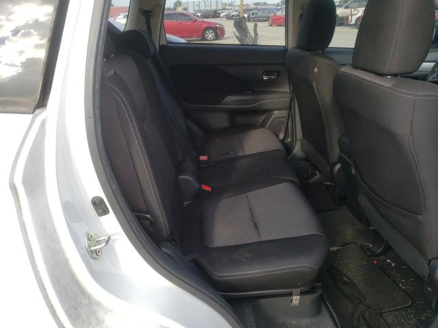 Photo 6 from auction – 2018 MITSUBISHI OUTLANDER with VIN JA4AD2A3XJZ001581