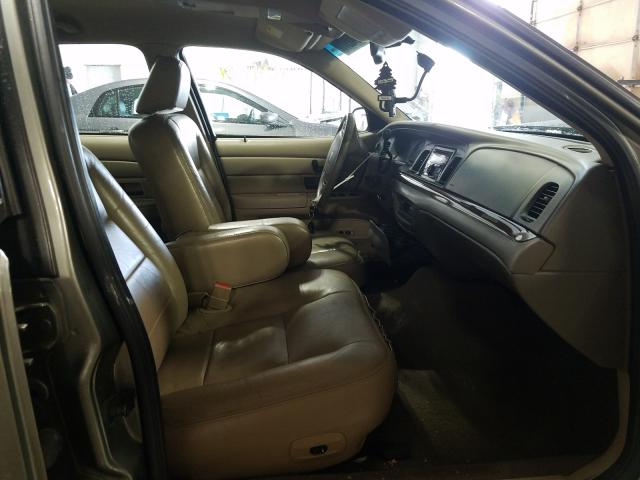 Photo 5 from auction – 2003 FORD CROWN VICT with VIN 2FAFP74WX3X122650