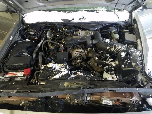 Photo 7 from auction – 2003 FORD CROWN VICT with VIN 2FAFP74WX3X122650