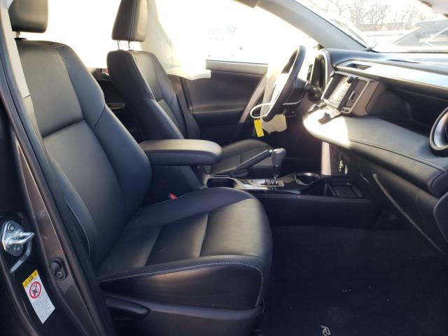 Photo 5 from auction – 2017 TOYOTA RAV4 LIMIT with VIN JTMYFREV3HJ712387