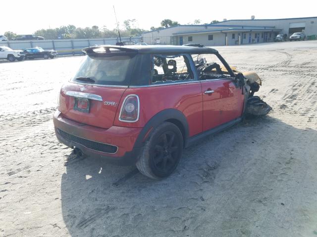 Photo 4 from auction – 2010 MINI COOPER S with VIN WMWMF7C52ATX44373