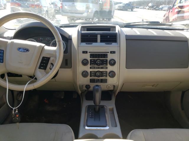 Photo 9 from auction – 2010 FORD ESCAPE XLT with VIN 1FMCU9DG3AKC23101