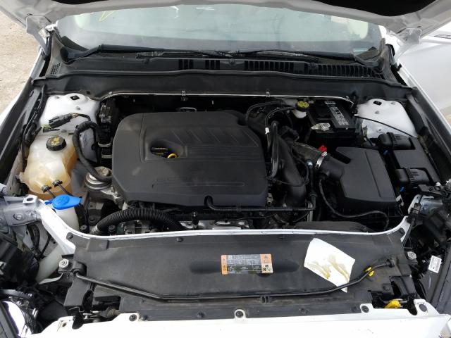 Photo 7 from auction – 2016 FORD FUSION SE with VIN 3FA6P0HD9GR290459
