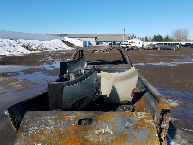 Photo 6 from auction – 2003 CHEVROLET SILVERADO with VIN 1GBJC34U23E158006