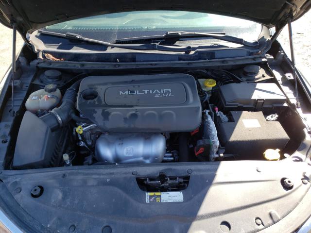 Photo 7 from auction – 2016 CHRYSLER 200 LIMITE with VIN 1C3CCCAB5GN170135
