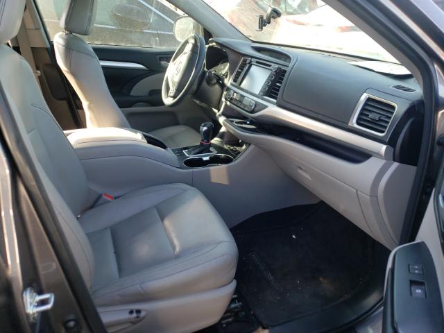Photo 5 from auction – 2016 TOYOTA HIGHLANDER with VIN 5TDJKRFH9GS503341