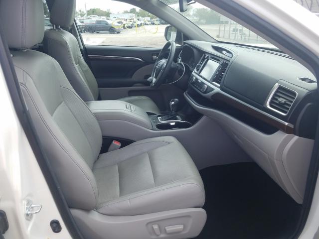 Photo 5 from auction – 2015 TOYOTA HIGHLANDER with VIN 5TDYKRFH5FS112569