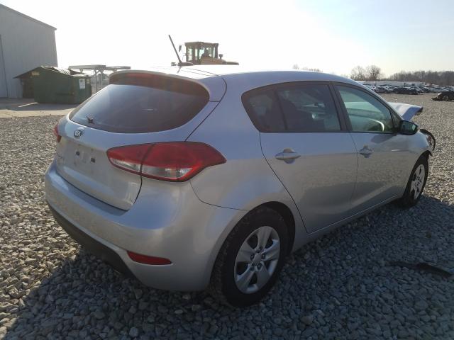 Photo 4 from auction – 2017 KIA FORTE LX with VIN KNAFK5A87H5705833