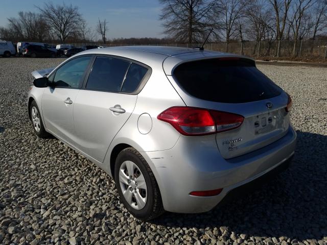 Photo 3 from auction – 2017 KIA FORTE LX with VIN KNAFK5A87H5705833