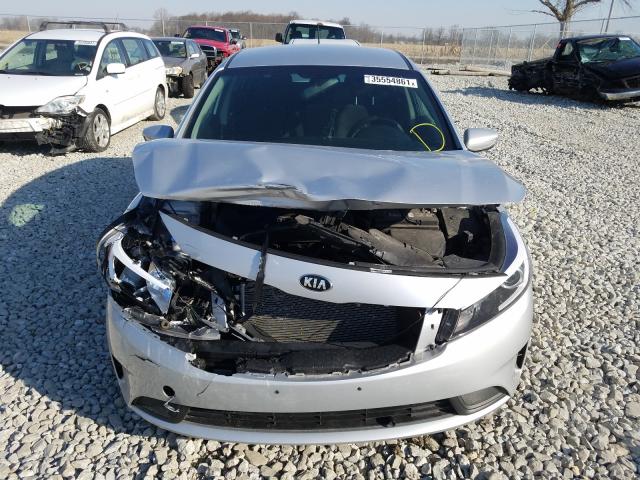Photo 9 from auction – 2017 KIA FORTE LX with VIN KNAFK5A87H5705833