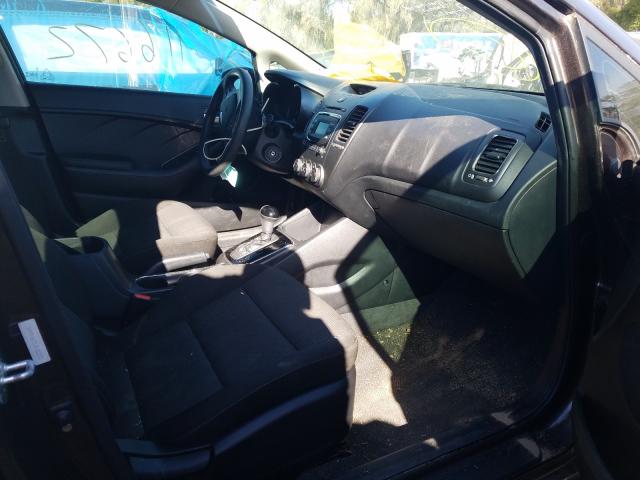 Photo 5 from auction – 2018 KIA FORTE LX with VIN 3KPFK4A70JE182203